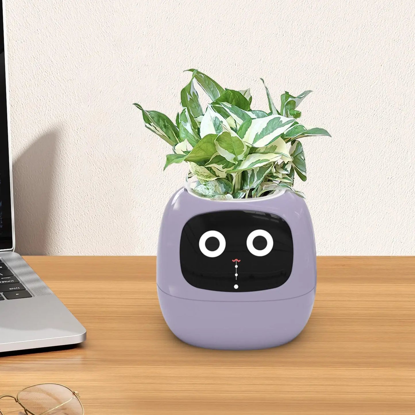 Smart Pet Planter with Rich Interaction Bud Vase